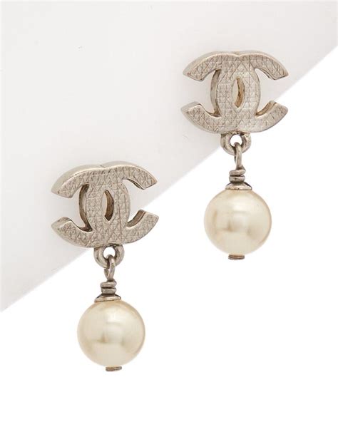 chanel earrings official website.